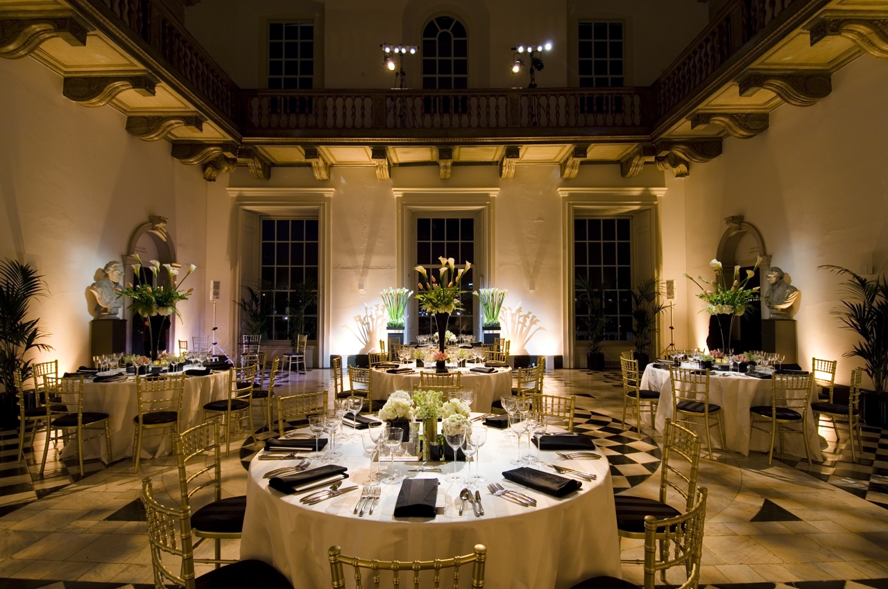 Elegant wedding venue with beautiful decorations